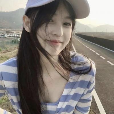 黄阿丽:小眼镜蛇